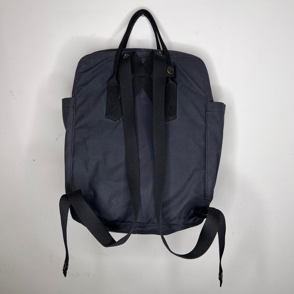 Fjallraven Kånken Backpack Laptop Bag - Picture 4 of 8